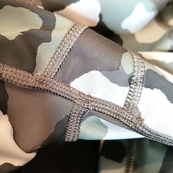 ATHLETA Lightning Olive Camo  7/8 High Waisted Leggings Size Small - Picture 5 of 10